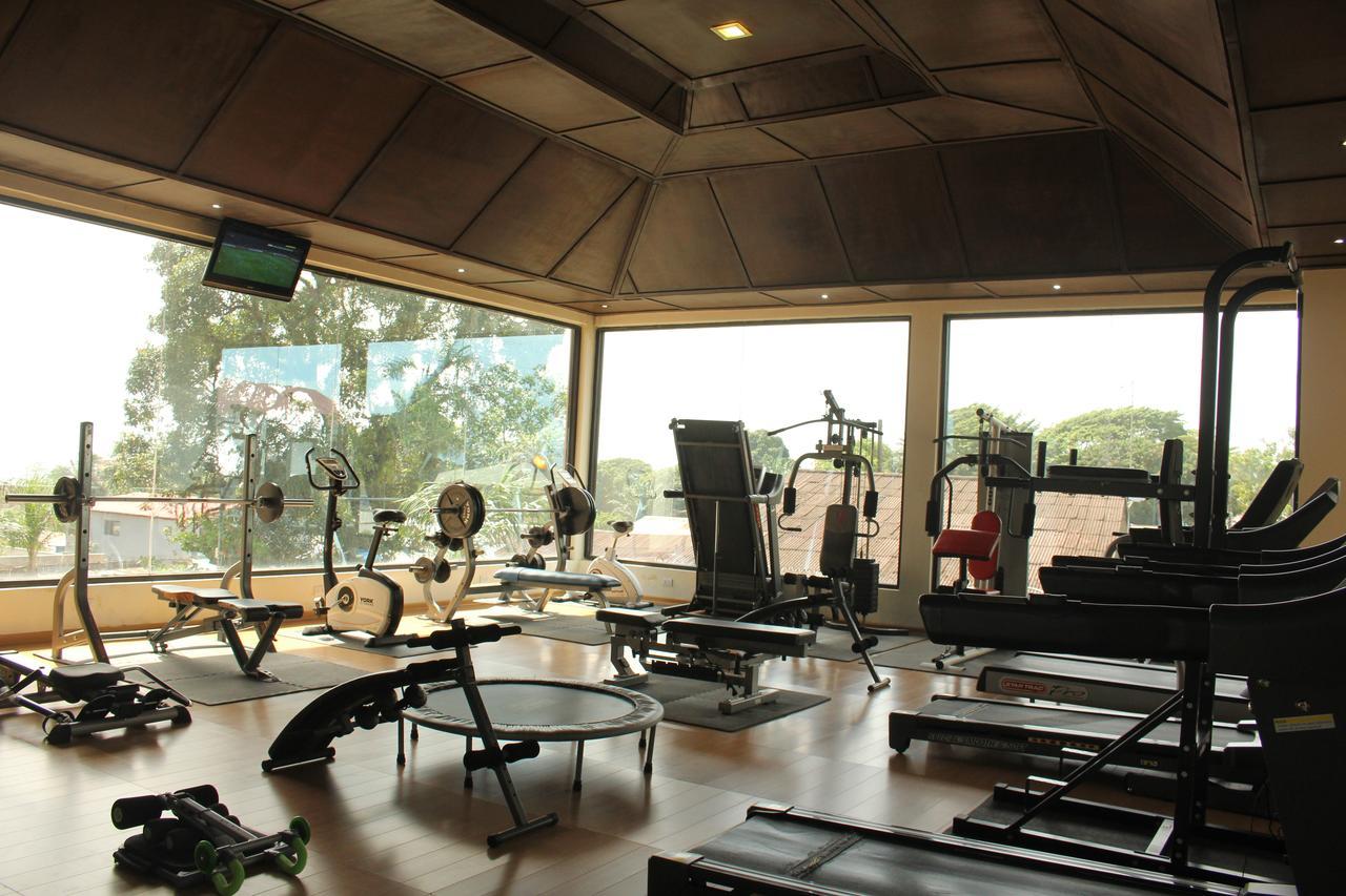 Palm Spring Resort Monrovia Luaran gambar